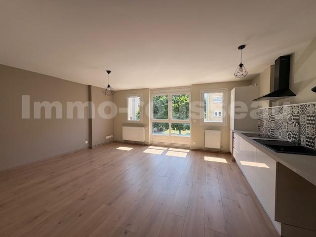 Appartement 2 Pièce(s) LE PLESSIS-BELLEVILLE