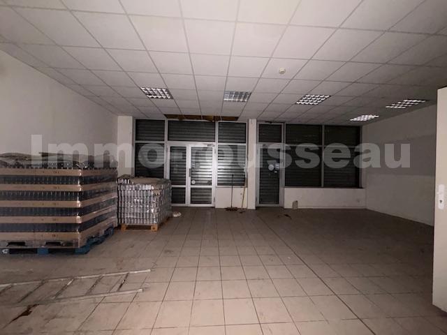 Commerce 3 Pièce(s) LONGPERRIER